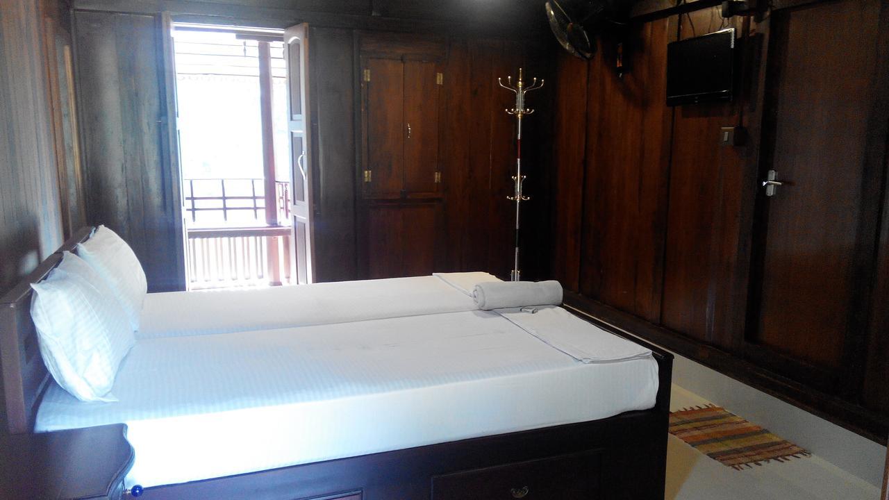 7Th Heaven Resorts Kochi Habitación foto