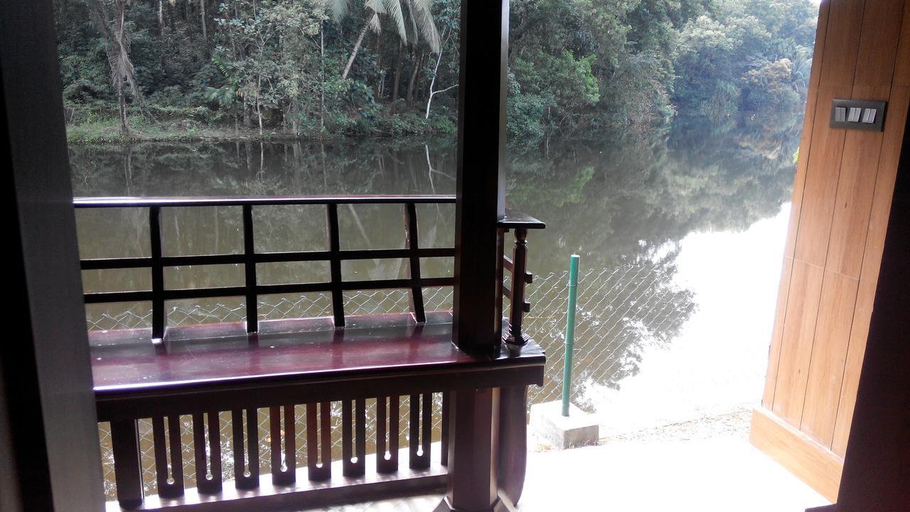 7Th Heaven Resorts Kochi Habitación foto