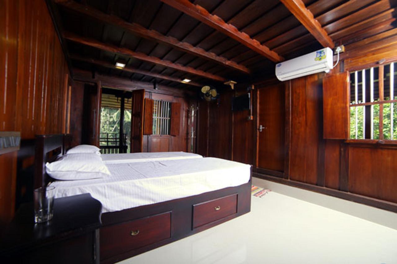 7Th Heaven Resorts Kochi Habitación foto